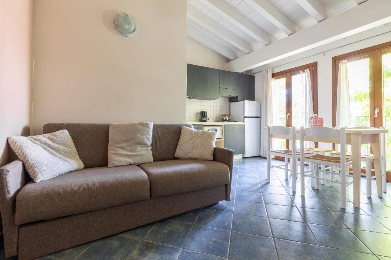 Residence Il Melograno Manerba del Garda Bagian luar foto