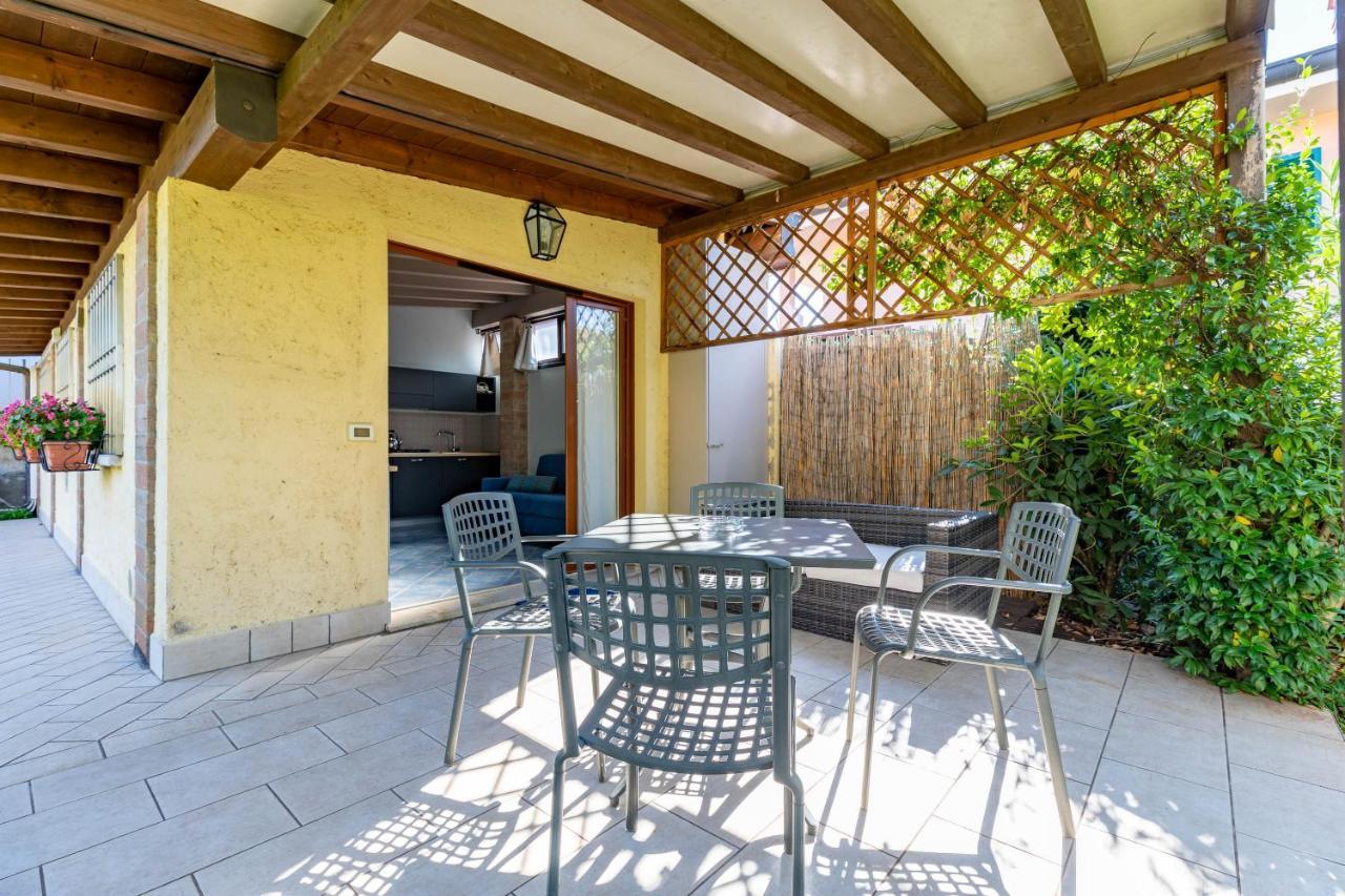 Residence Il Melograno Manerba del Garda Bagian luar foto