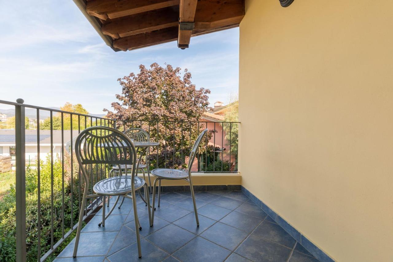 Residence Il Melograno Manerba del Garda Bagian luar foto
