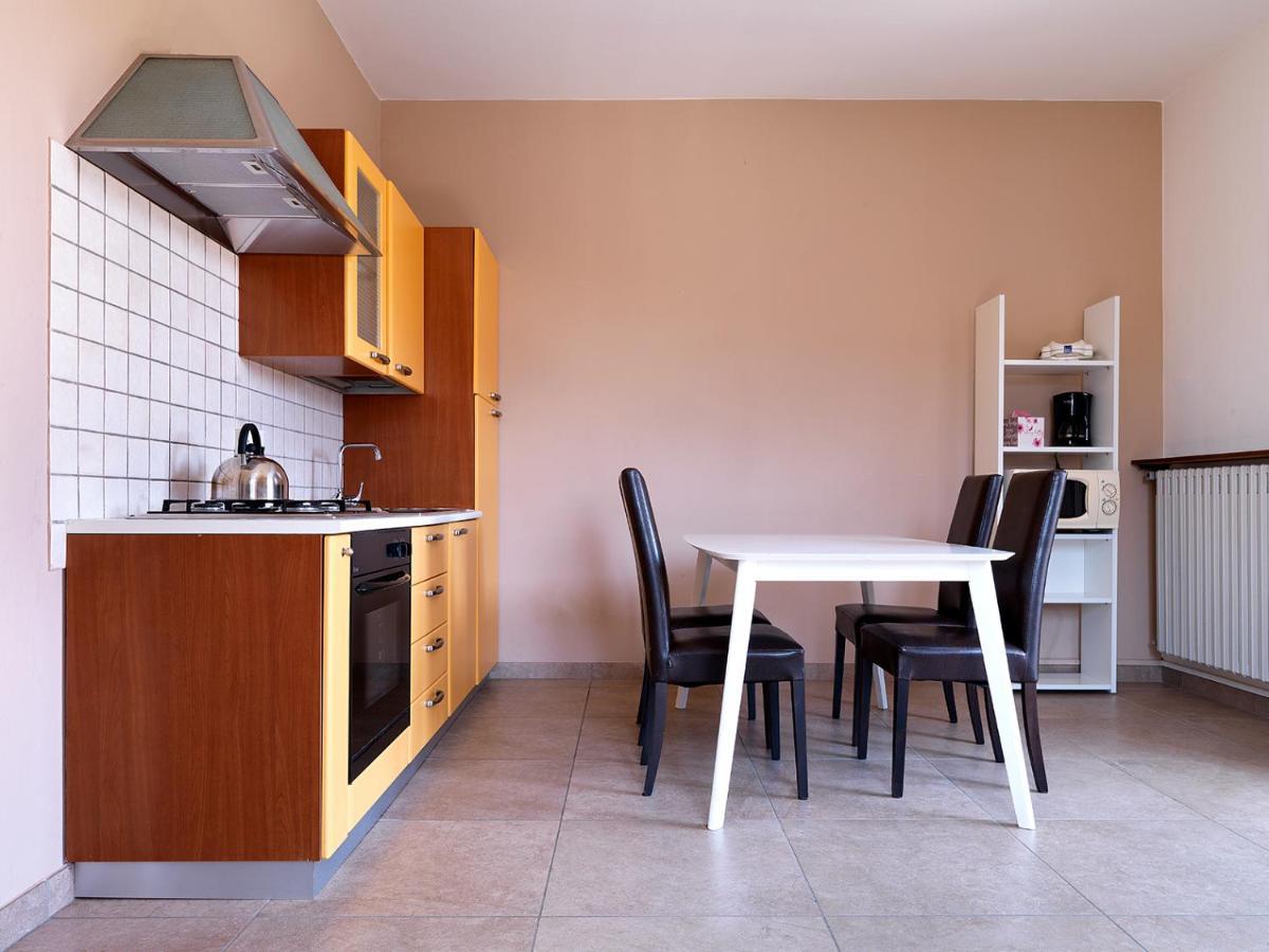 Residence Il Melograno Manerba del Garda Bagian luar foto