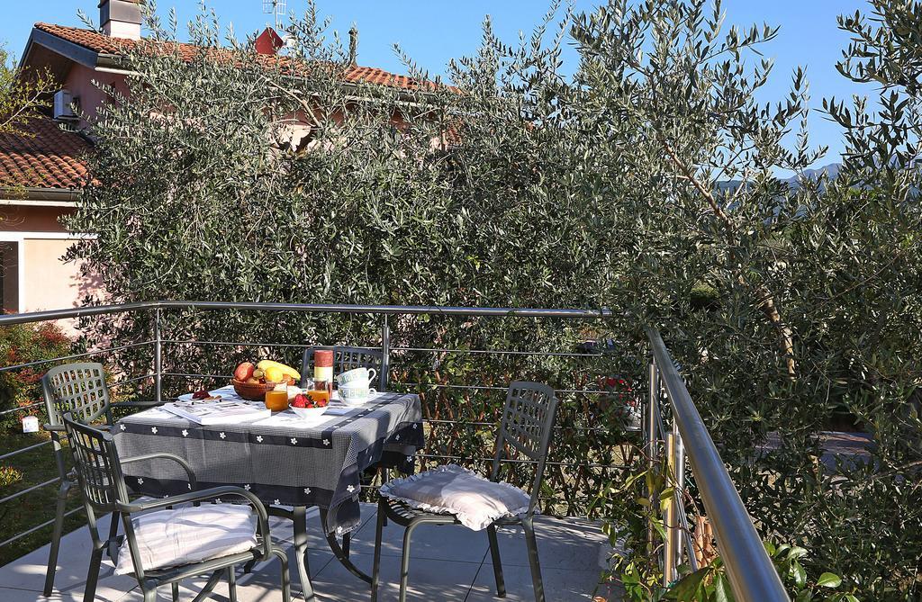 Residence Il Melograno Manerba del Garda Bagian luar foto