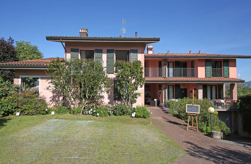 Residence Il Melograno Manerba del Garda Bagian luar foto